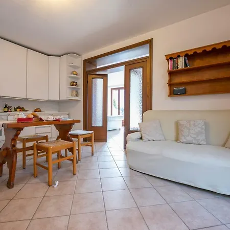 Casa Fronte Isola Appartement *
